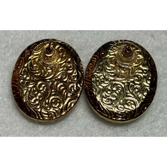 4 For $20 Vintage Hand Carved Cameo Earrings With Faux Pearl Trim - Picture 2 of 2